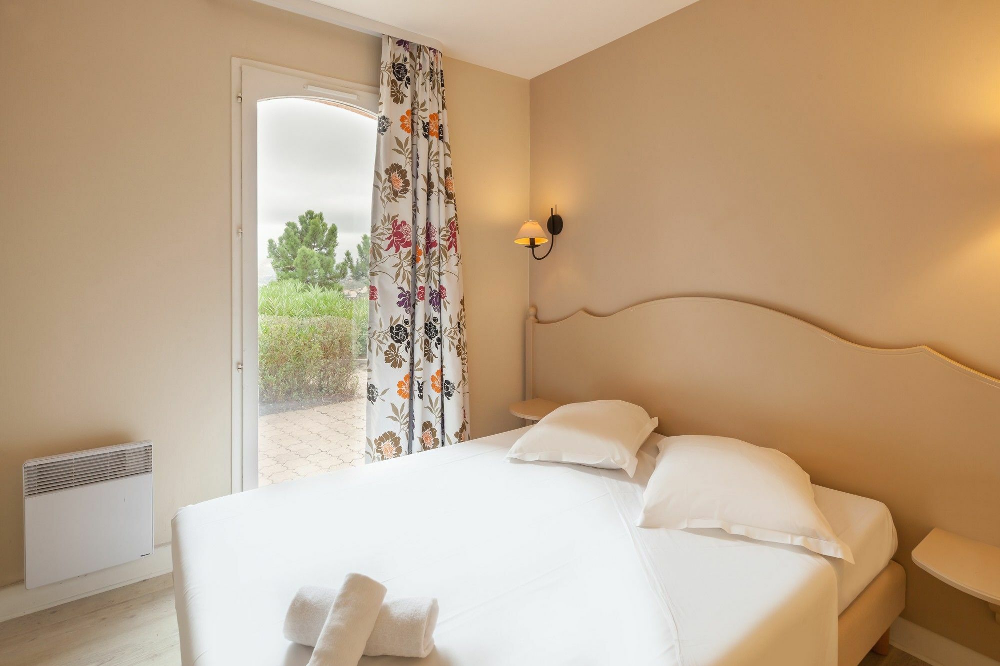 Residence Pierre & Vacances Les Terrasses Des Issambres เลอิสซ็องเบรอ ภายนอก รูปภาพ