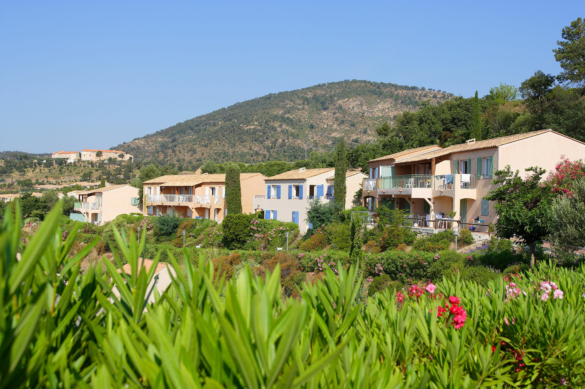 Residence Pierre & Vacances Les Terrasses Des Issambres เลอิสซ็องเบรอ ภายนอก รูปภาพ