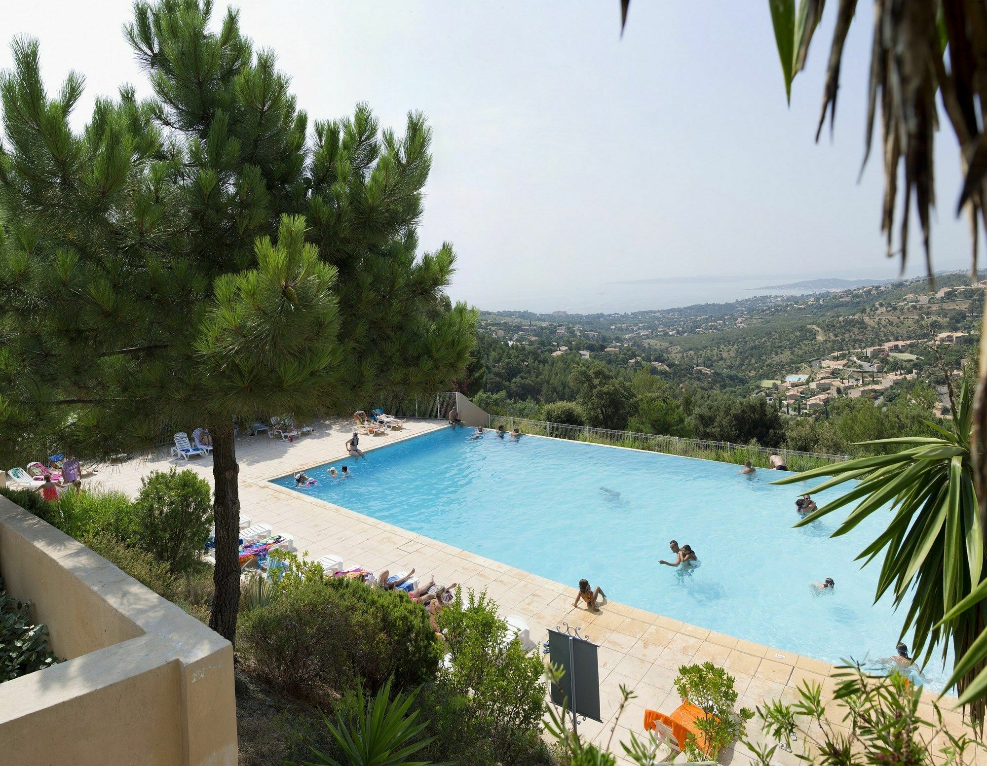 Residence Pierre & Vacances Les Terrasses Des Issambres เลอิสซ็องเบรอ ภายนอก รูปภาพ