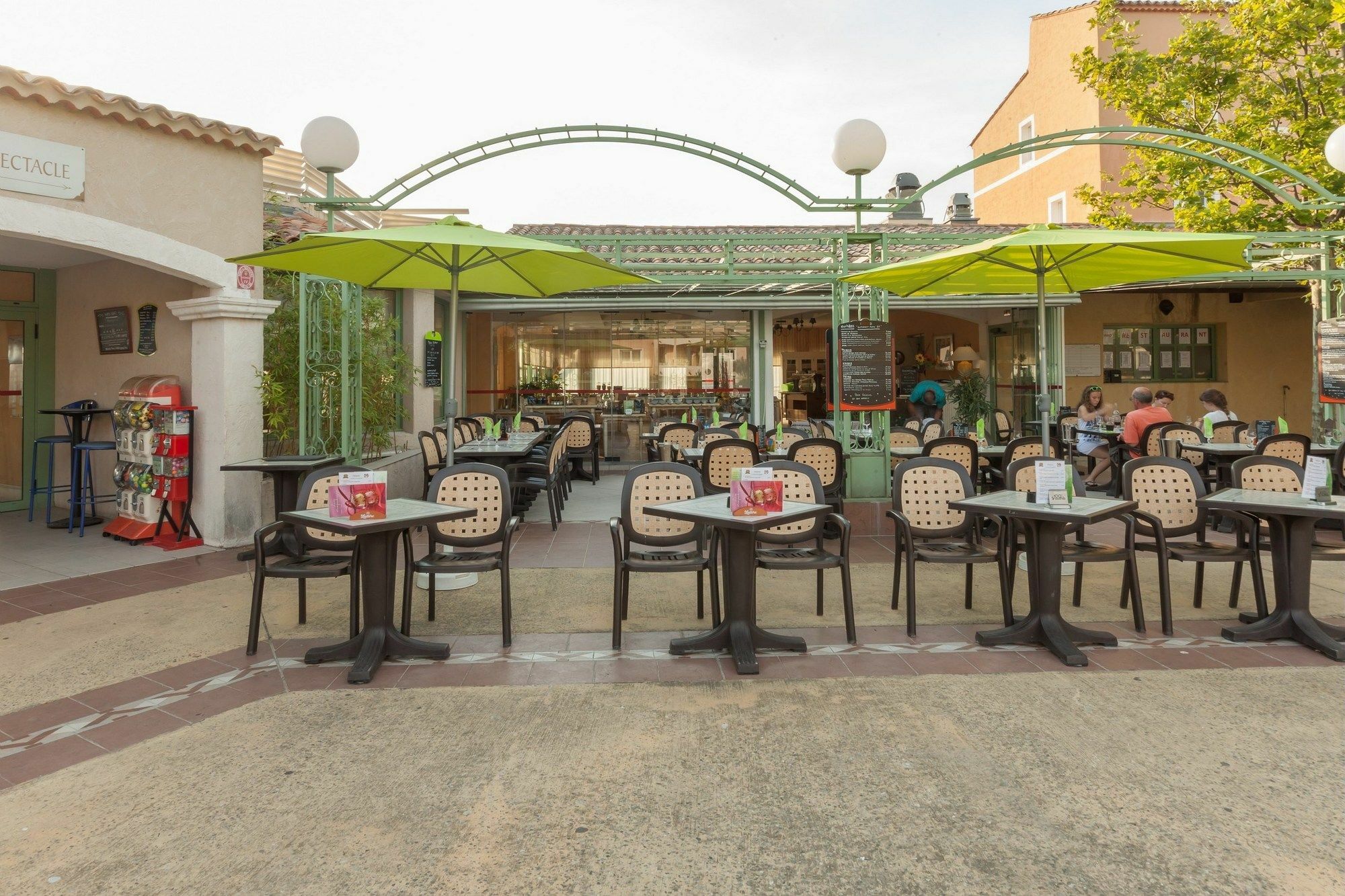 Residence Pierre & Vacances Les Terrasses Des Issambres เลอิสซ็องเบรอ ภายนอก รูปภาพ
