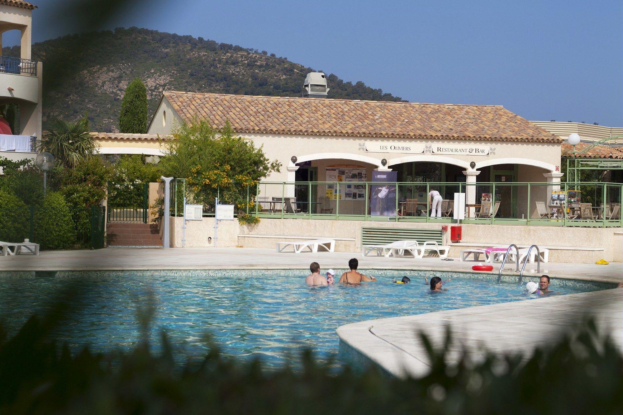 Residence Pierre & Vacances Les Terrasses Des Issambres เลอิสซ็องเบรอ ภายนอก รูปภาพ