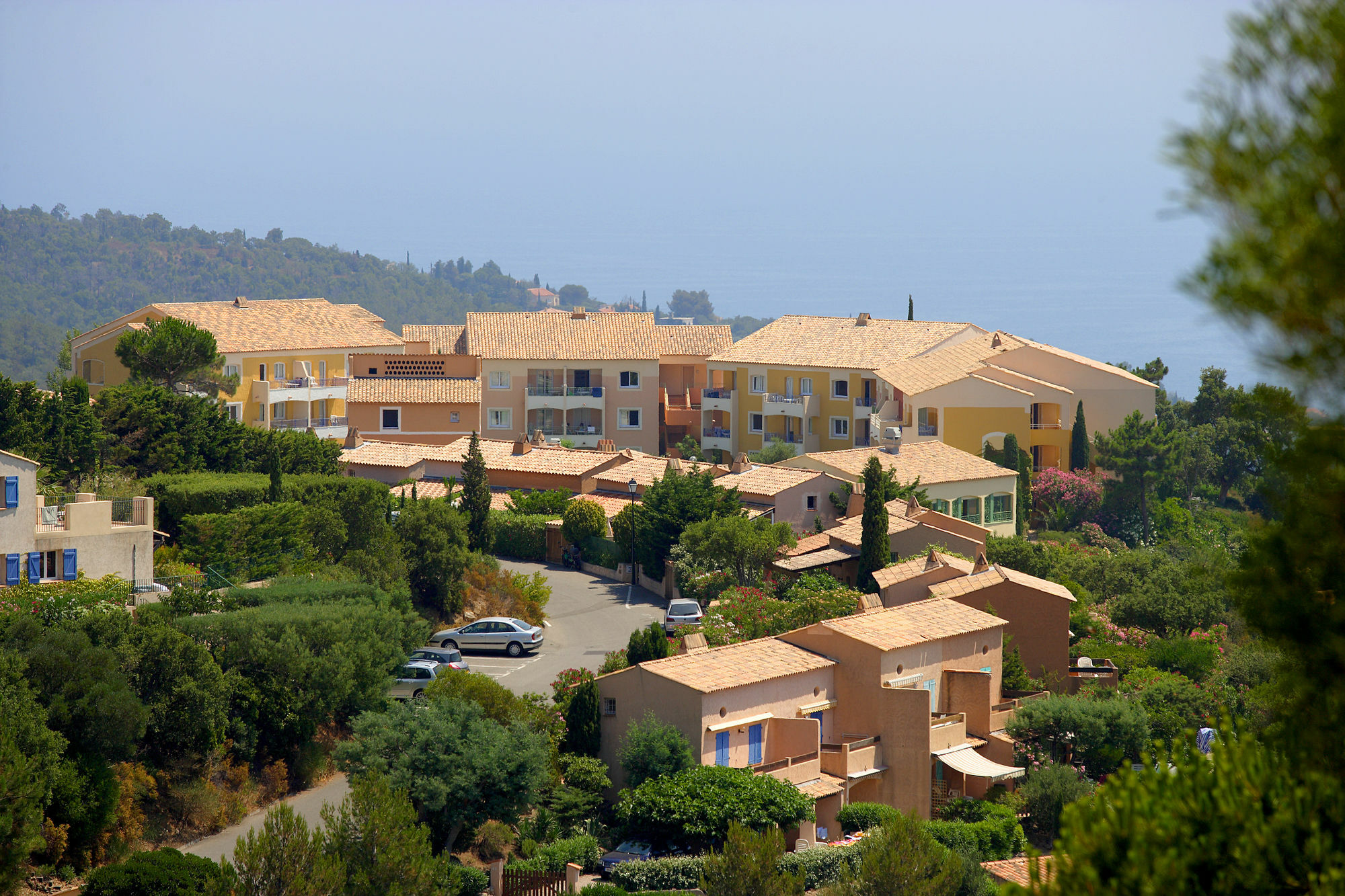 Residence Pierre & Vacances Les Terrasses Des Issambres เลอิสซ็องเบรอ ภายนอก รูปภาพ