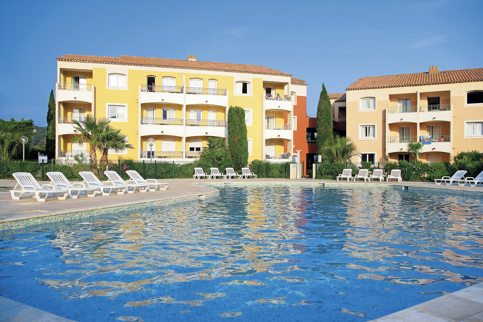 Residence Pierre & Vacances Les Terrasses Des Issambres เลอิสซ็องเบรอ ภายนอก รูปภาพ